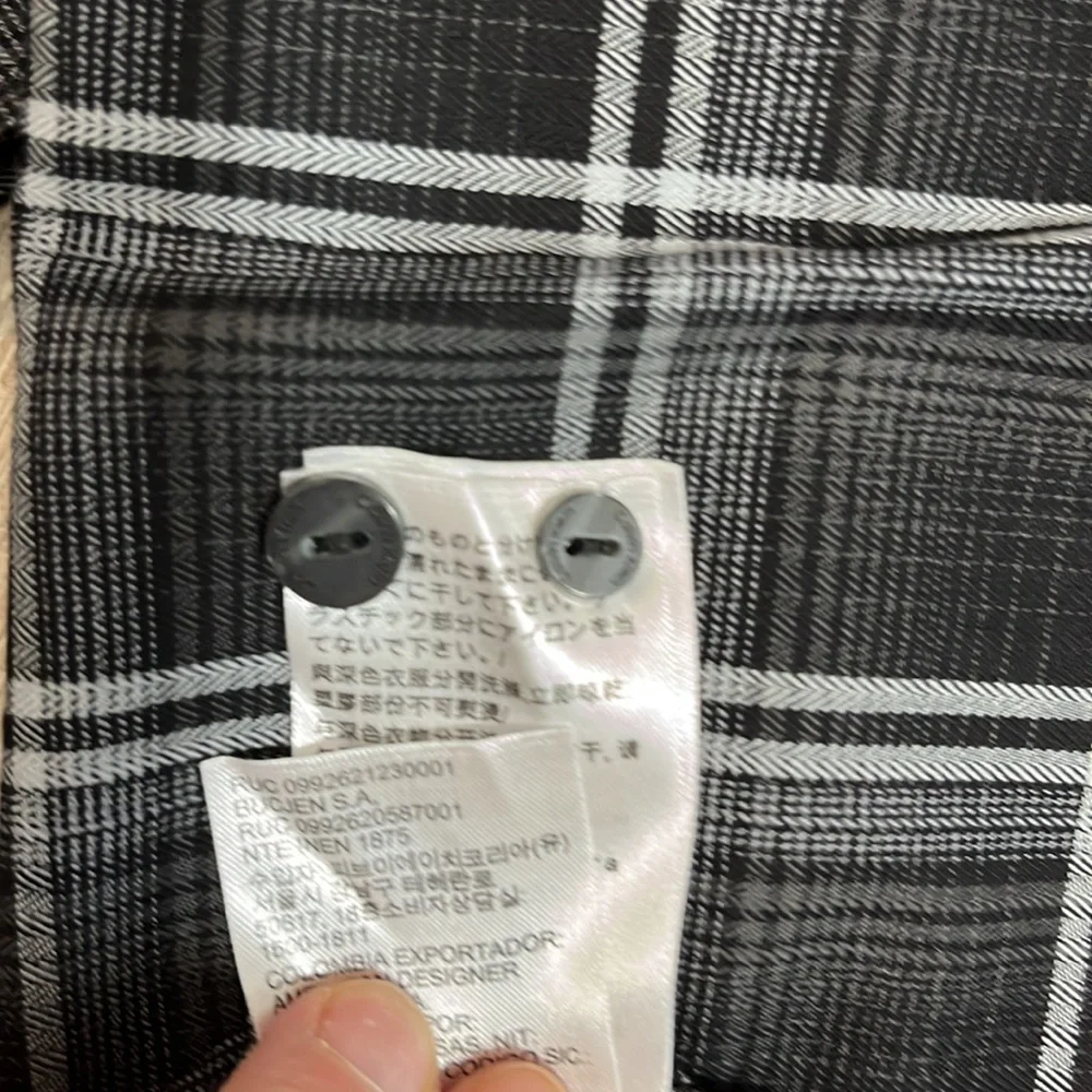 Mens Calvin Klein Black and White Plaid Long Sleeve Button Down Shirt SZ M - Picture 6 of 11